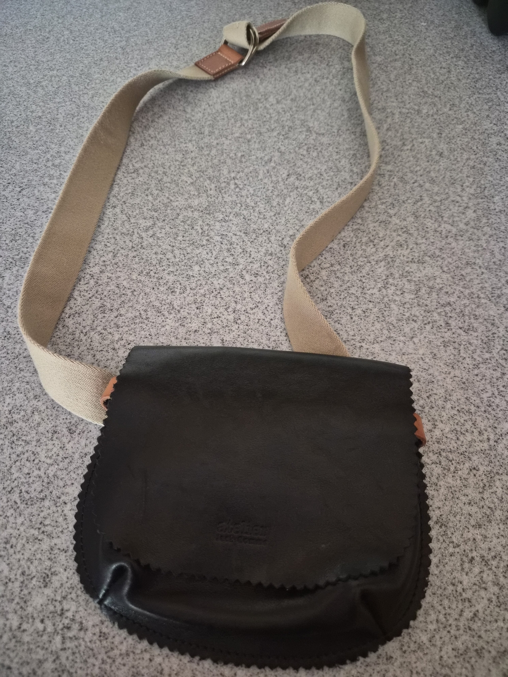 Jack Gomme Atelier Leather Crossbody Bag Pinked Edge France